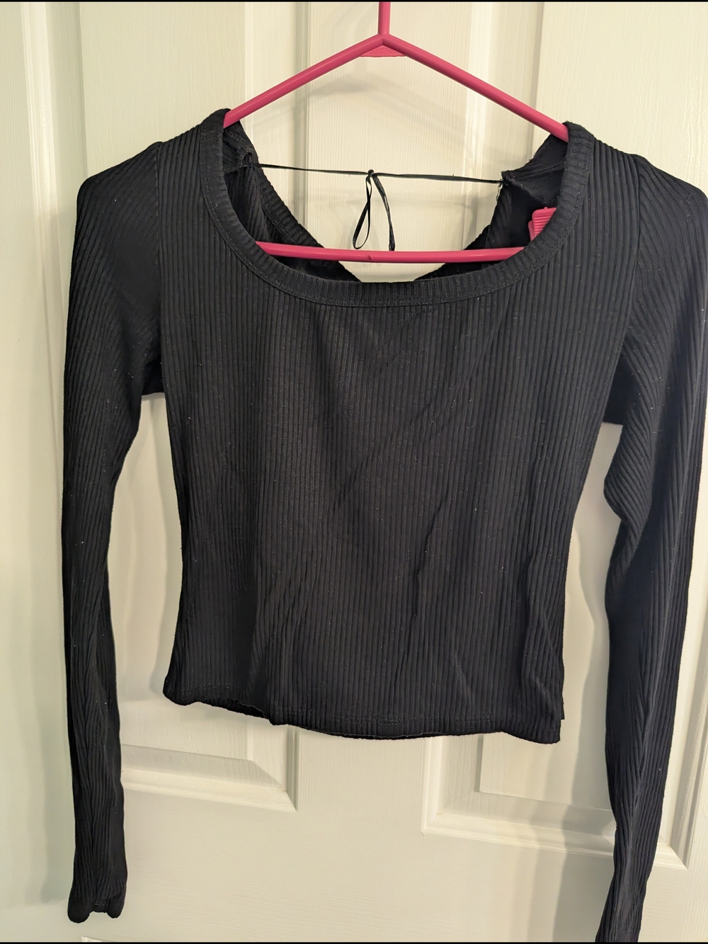 H&M Black Ribbed Long-Sleeve Scoop Neck Crop Top